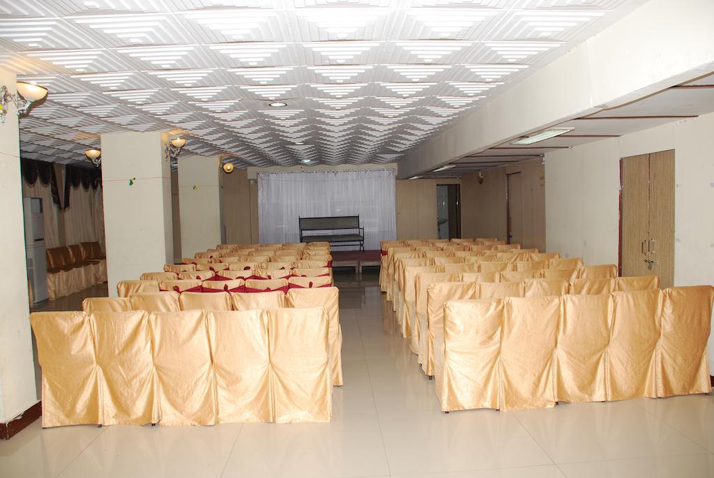 Hotel Mandakini Jaya International ไฮเดอราบัด ภายนอก รูปภาพ