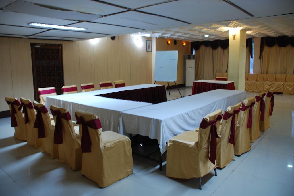 Hotel Mandakini Jaya International ไฮเดอราบัด ภายนอก รูปภาพ